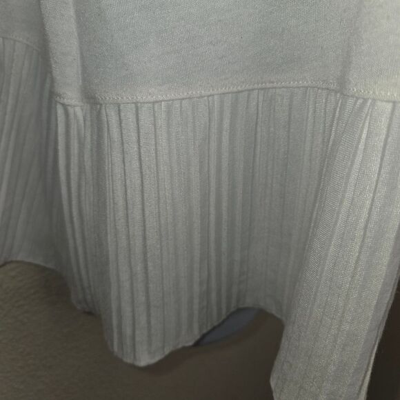 Talbots White Pleated Hem T Shirt Top Size 1XP - Picture 3 of 4